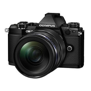 オリンパス、「OM-D E-M5 Mark II」に「12-40mm F2.8 PRO」のレンズキット | マイナビニュース