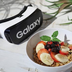Gear VRでハワイ気分を味わえる「Galaxy Cafe」を期間限定オープン