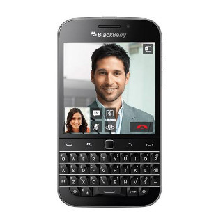 物理キーボードの象徴的スマホ「BlackBerry Classic」製造終了へ