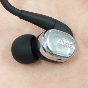 AKGから4万円台のイヤホン「N40」 - ハイレゾ対応・耳かけ・ケーブル着脱