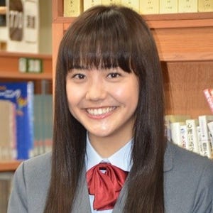 松井愛莉、高校生監督の「かわいい」に赤面 - ムチャぶり演技指導に困惑も