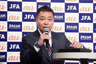 Auがサッカー日本代表を強力にサポート ハリル監督 Kddiと契約できて誇りに思う マイナビニュース