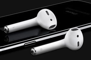 Apple、無線ヘッドセット「AirPods」発表、充電などの手間からユーザー解放
