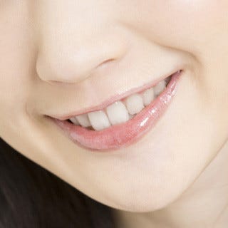 口角炎は病気のサイン 口の端が切れる原因やヘルペスとの違いを解説 1 マイナビニュース