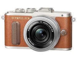 OLYMPUS PEN E-PL8」 - 自撮り機能やスマホ連携を持ったミラーレス一眼