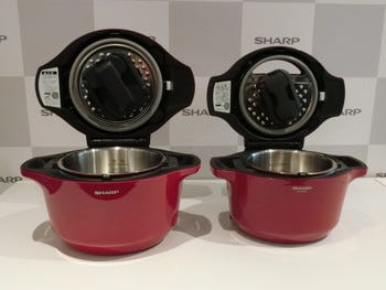 シャープ「ヘルシオ ホットクック」に大容量モデル、キャベツも丸ごと