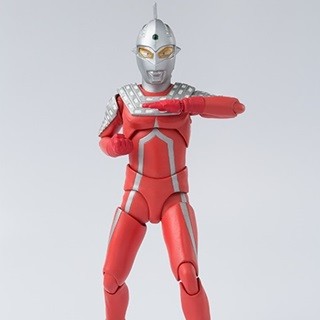 ウルトラセブンが放送開始50年でS.H.Figuarts化、当時の左右非対称マスク再現