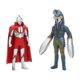 放送開始50年記念! ブラザーズマント着用ウルトラマン&バルタン星人がセットで登場