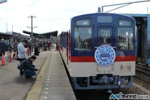 鹿島臨海鉄道8000形、新型車両の追加導入で計3両に - 1/7から連結運転開始