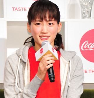 綾瀬はるか、初共演の満島真之介と初体験「照れながらやっていました」