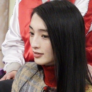 佐藤かよ 幼なじみの菜々緒と ずっとセーラームーンごっこ マイナビニュース