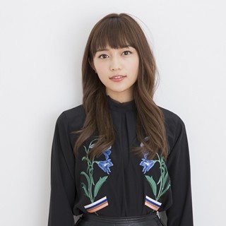 川口春奈「あまり友達がいないんです」 - 芸能生活10年を支えた、親友との交換日記と記憶の整理術