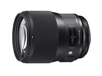 シグマ、ポートレートに最適な単焦点レンズ「SIGMA 135mm F1.8 DG HSM