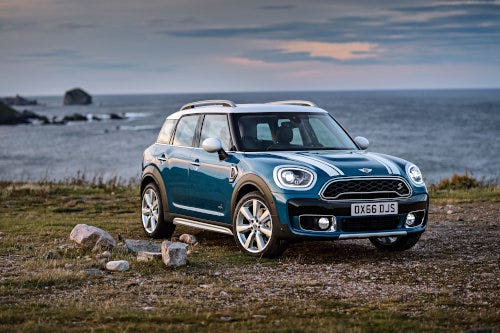 Mini クロスオーバー フルモデルチェンジ 新世代エンジンで燃費37 向上 マイナビニュース