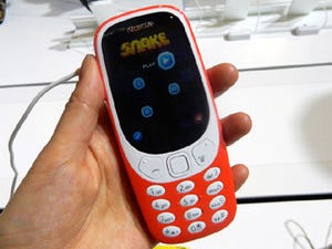 17年の時を経て復活、超キュートな手のひら携帯電話「Nokia 3310」を触る - MWC 2017