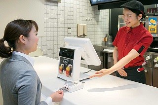 マクドナルドでクレジットカード決済が可能に - 電子マネー取り扱いも拡大