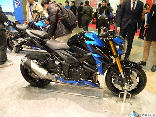 東京モーターサイクルショー17 スズキ 3 30発売 Gsx S750 Abs など マイナビニュース