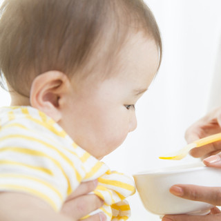 赤ちゃんが歩くのはいつごろ 早い 遅い場合に気を付けたいこと マイナビニュース