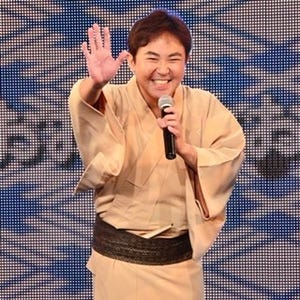 「超会議2017」で『笑点』座布団積み上げのギネス記録に挑戦、山田くんも登場