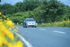 ドライブ旅行したい都道府県 - 北海道・沖縄県どちらが上位に?