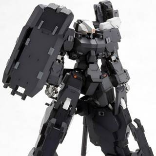 "漆黒の幻影"再来、「フレームアームズ」ウェアウルフ･スペクター:RE再生産