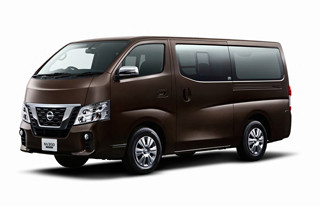 日産「NV350キャラバン」の外観を先行公開 - 今夏のマイナーチェンジを予定