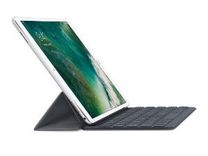 10.5インチiPad Pro用の「Smart Keyboard」 - 純正カバーも