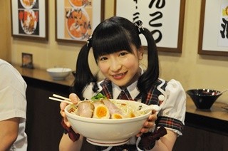 大食いアイドル･もえあず、女優に初挑戦 - 撮影中のラーメンで足りず…