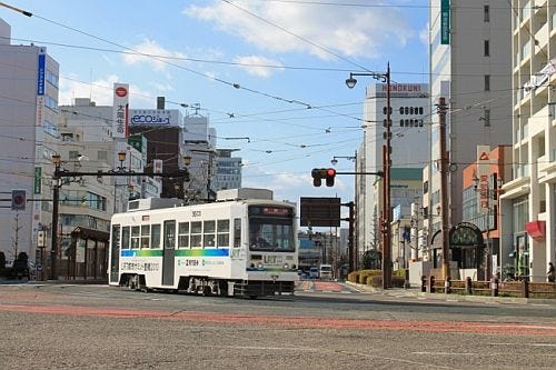 愛知県豊橋市 豊橋鉄道の路面電車運転体験を ふるさと納税 返礼品に採用 マイナビニュース