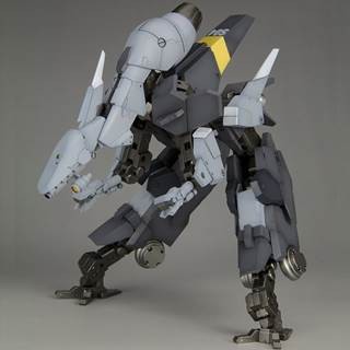 「フレームアームズ」シュトラウス、可動域と安定性増したRE版が登場