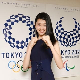 ミス美しい20代･是永瞳、五輪空手大使の任命式に緊張! 選手への手料理公約?