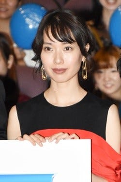 戸田恵梨香 コード ブルー会 の存在を紹介も椎名桔平 呼ばれてない マイナビニュース