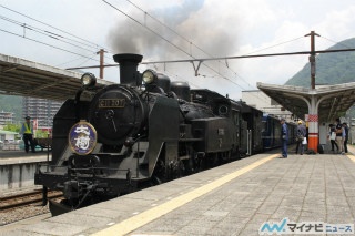 東武鉄道SL「大樹」会津若松駅に! JR東日本「SLばんえつ物語」と並ぶ撮影会