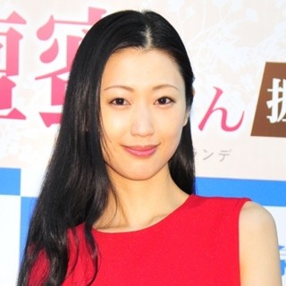 壇蜜、ピース又吉との"カップル誕生か"報道を否定「連絡先も知らない」