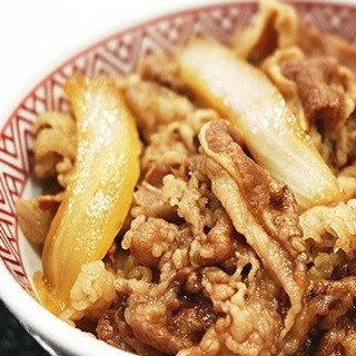 吉野家「サラシア牛丼」と「牛丼」を食べ比べ! これは健康志向者に朗報だ