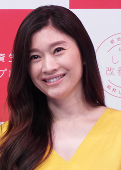 篠原涼子が3位 女性300名が選ぶ 美しく年齢を重ねている女性 の1位は マイナビニュース