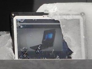 マイナス10度の氷漬けから動き出す - パナソニック、頑丈設計の12型着脱式PC「TOUGHBOOK CF-33」