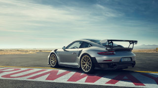 ポルシェ「911 GT2 RS」英国でワールドプレミア、700PSターボエンジン搭載