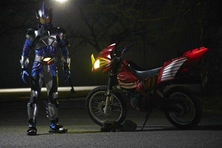 仮面ライダーアマゾンズ 白倉pロングインタビュー 異色作で気付かされた 仮面ライダー の可能性 次の展開は 考えています 3 マイナビニュース