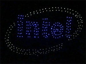 300機のドローンが夜空に描く"光のアート" - ハウステンボスで日本初のIntelドローン・ライトショー