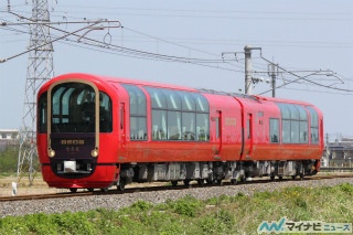 JR信越本線開通120周年「えちごトキめきリゾート 雪月花」が新潟駅へ初運行