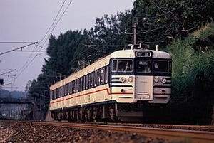 JR東日本115系「一次新潟色」復活! 信越本線120周年の旅行商品専用臨時列車