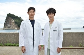 綾野剛 星野源 赤ちゃんとの再会に笑顔 抱っこ なでなで姿に会場ほっこり マイナビニュース