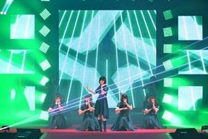 欅坂46に会場熱狂! GirlsAwardで力強い歌声&ダンスを披露