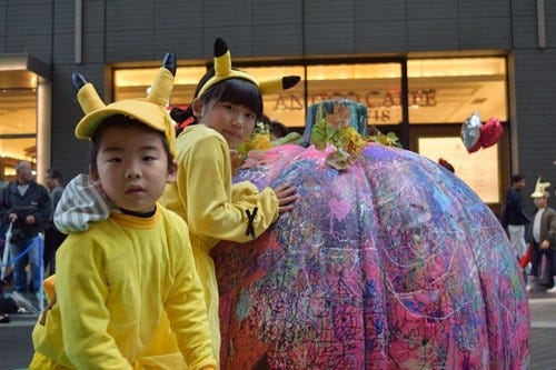 ハロウィンのコスプレキッズが大集合 二子玉川で力作の仮装を徹底取材 マイナビニュース