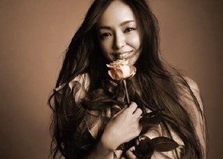 安室奈美恵が囚人役!?『監獄のお姫さま』主題歌MVは"監獄･脱獄ショー"