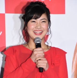 村上佳菜子、映画イベントに初登場 - ツイッターアカウントは3つと明かす