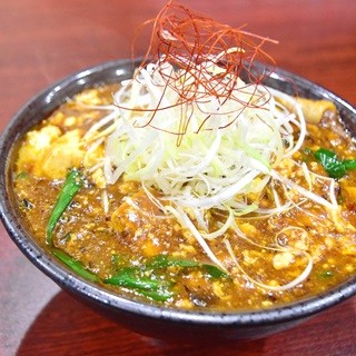 伝説のすた丼屋の新メニューは、体を熱くする「マーボー丼」だった