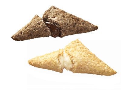 マックの 三角チョコパイ 今年も黒と白の2種類で登場 マイナビニュース