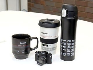 キヤノン公式グッズ、続々 - 「EF70-200 F1.2 L USM」マグカップなど